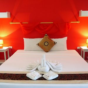 Standard Zimmer mit Kingsize-Bett